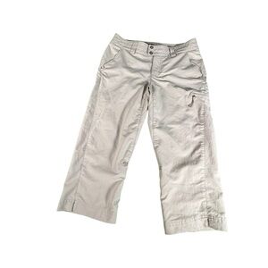 Columbia Titanium Women’s Capri Pants Size 6 Beige Outdoor Hiking Travel